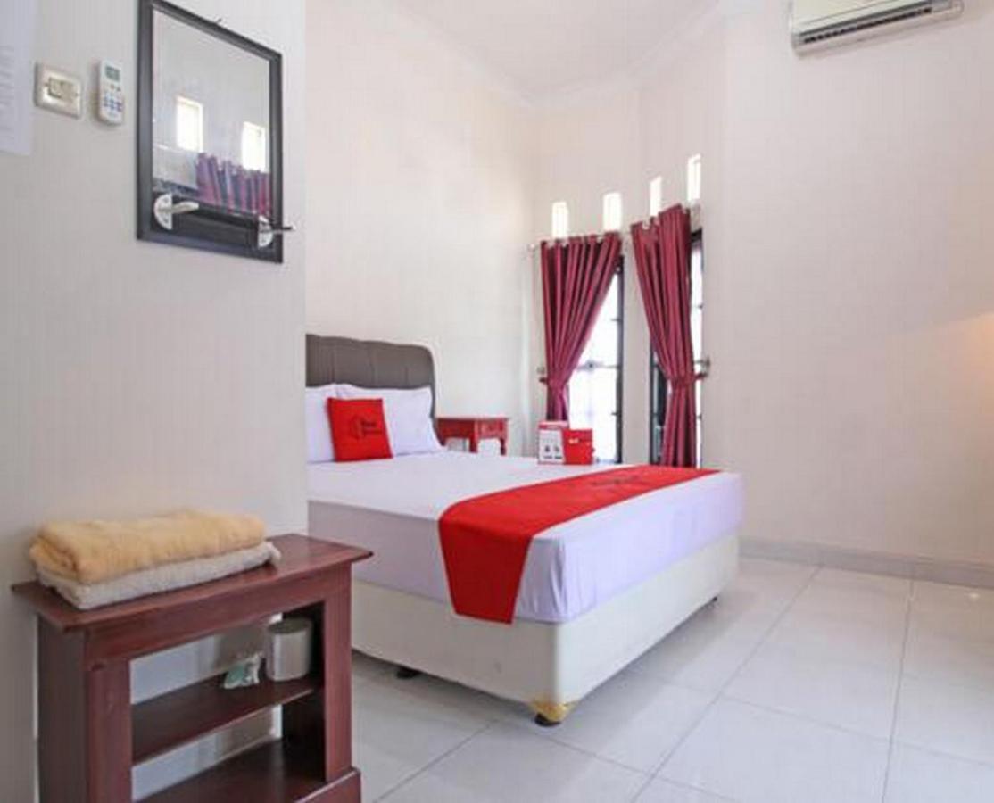 Hotel Reddoorz Near Umy Yogyakarta Ngabean Exterior foto