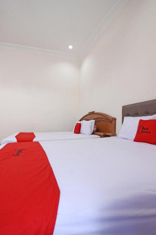Hotel Reddoorz Near Umy Yogyakarta Ngabean Exterior foto