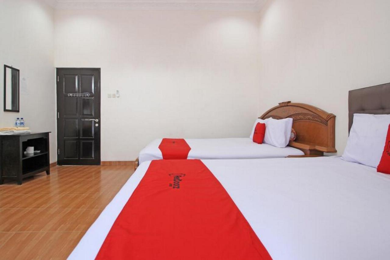 Hotel Reddoorz Near Umy Yogyakarta Ngabean Exterior foto