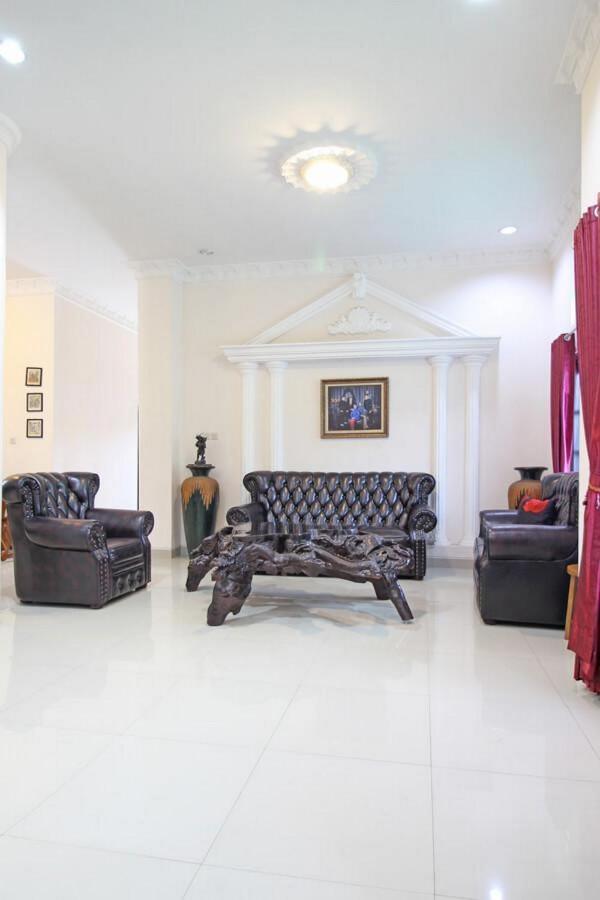 Hotel Reddoorz Near Umy Yogyakarta Ngabean Exterior foto