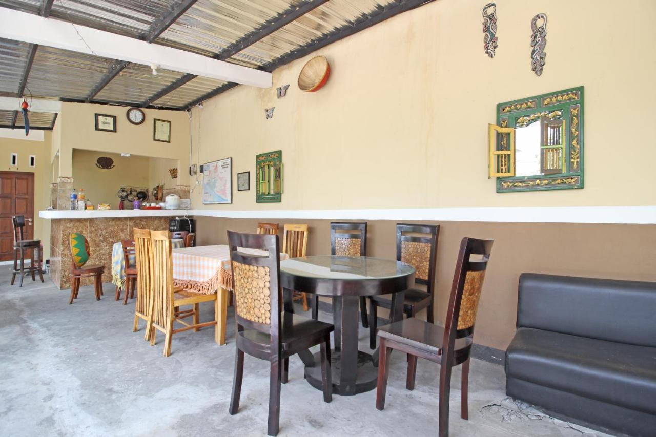 Hotel Reddoorz Near Umy Yogyakarta Ngabean Exterior foto